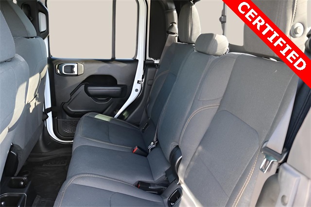 2024 Jeep Gladiator Willys photo 14