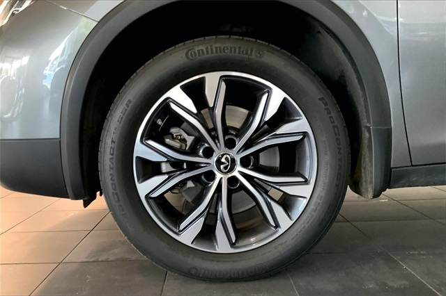 2018 Infiniti QX30 Premium photo 9