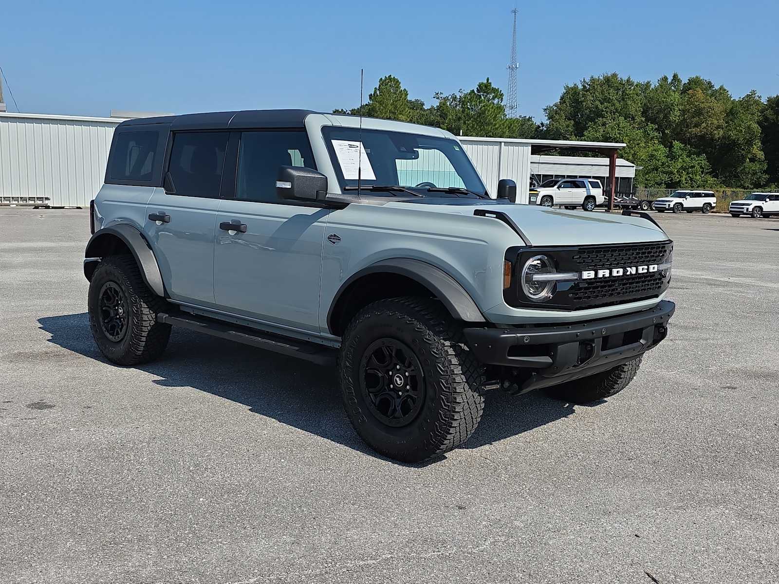 2024 Ford Bronco Wildtrak photo 2