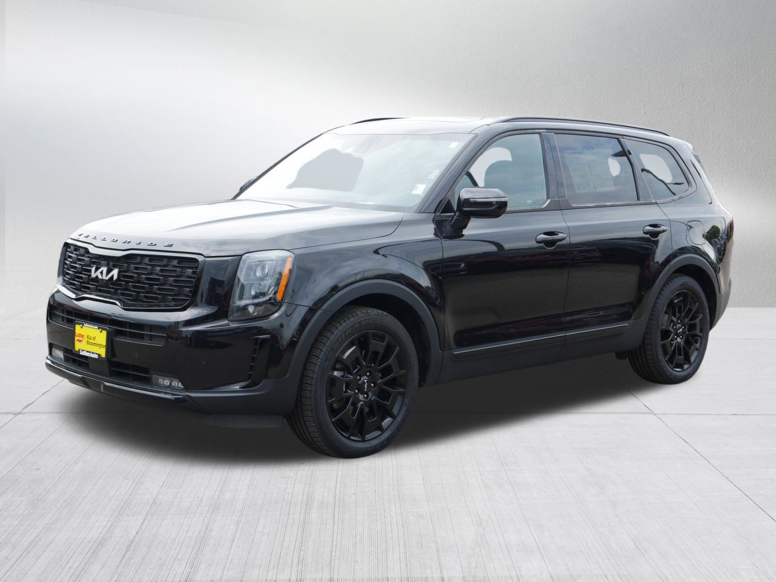 2022 Kia Telluride SX photo 3