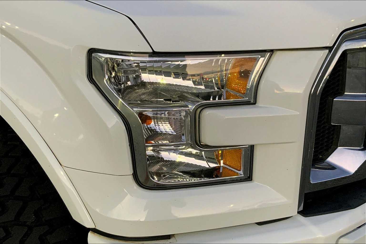 2016 Ford F-150 XLT photo 26