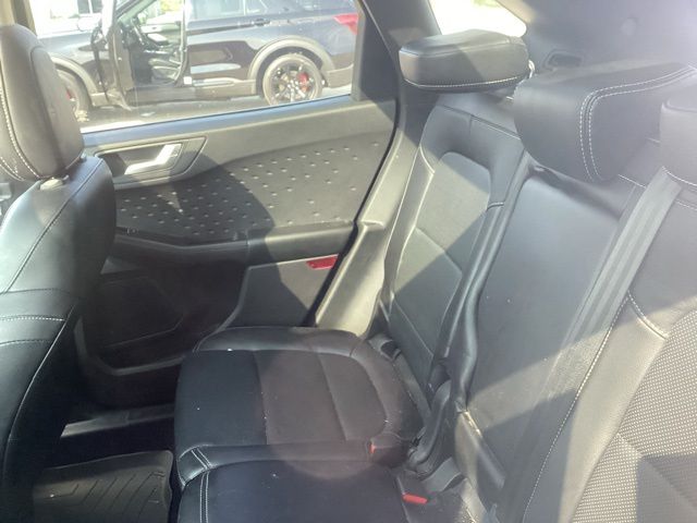 2020 Ford Escape Titanium photo 16