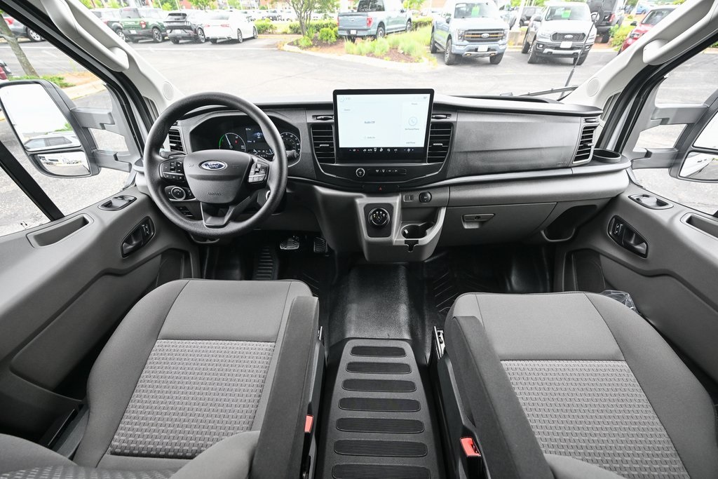 2025 Ford Transit photo 24