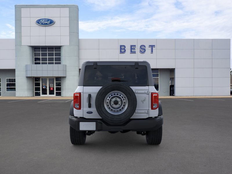2025 Ford Bronco Base photo 4