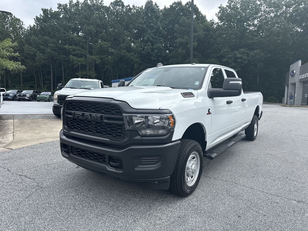 2024 Ram 2500 Tradesman photo 3