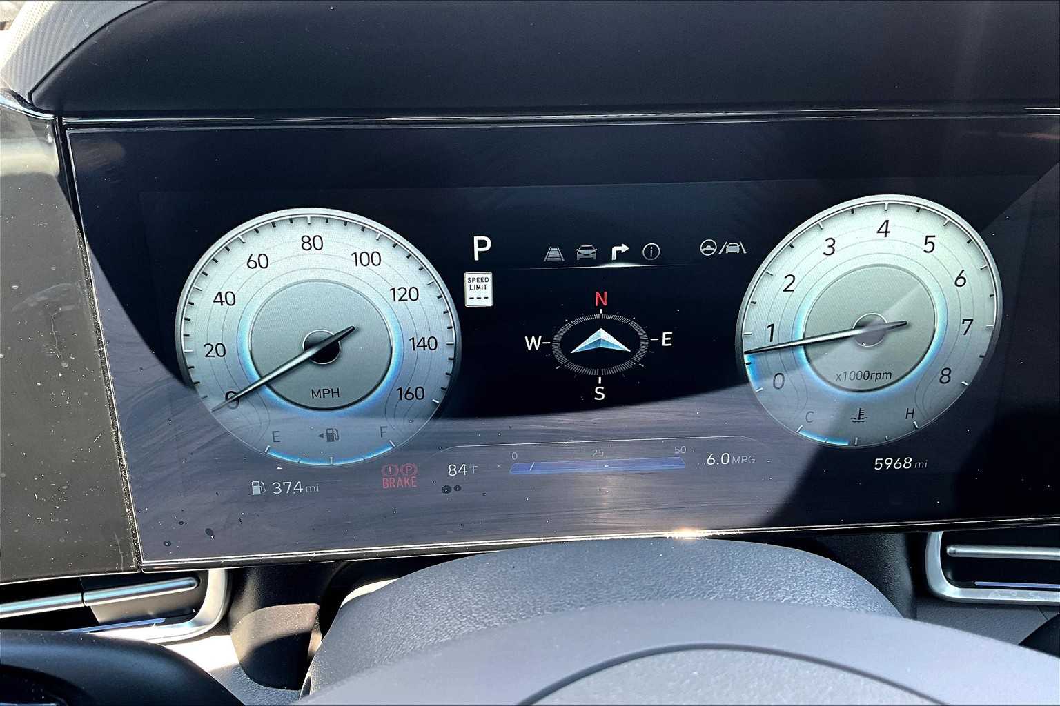 2024 Hyundai Elantra SEL photo 24