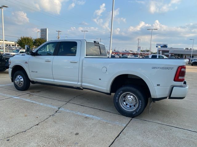 2022 Ram 3500 Laramie photo 5