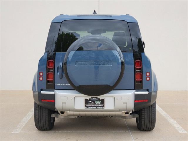 2024 Land Rover Defender 110 S photo 6