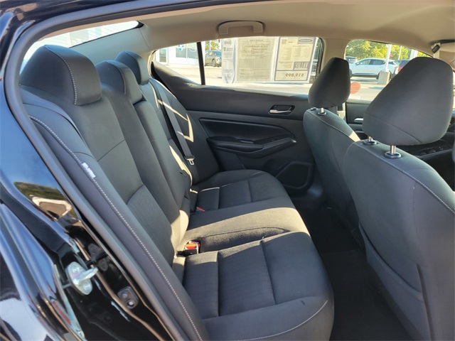 2022 Nissan Altima 2.5 SV photo 16