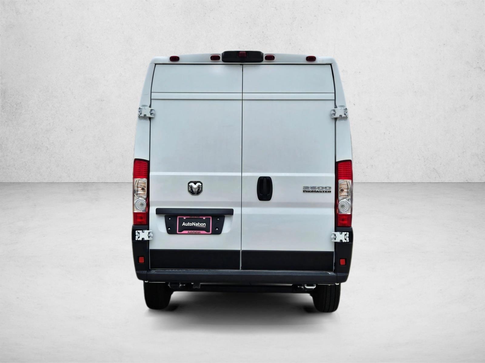 2025 Ram ProMaster 2500 photo 3