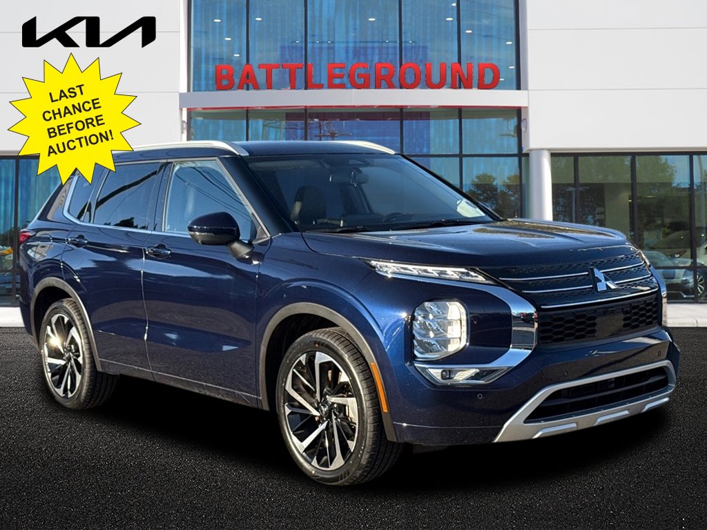 2024 Mitsubishi Outlander SEL's photo