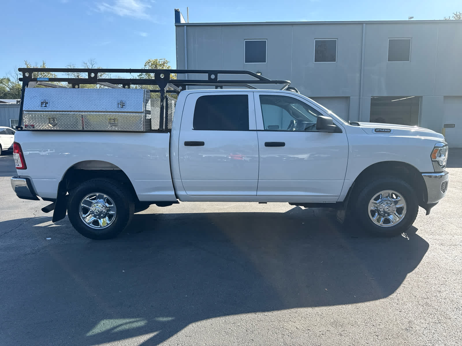 2020 Ram 2500 Tradesman photo 2