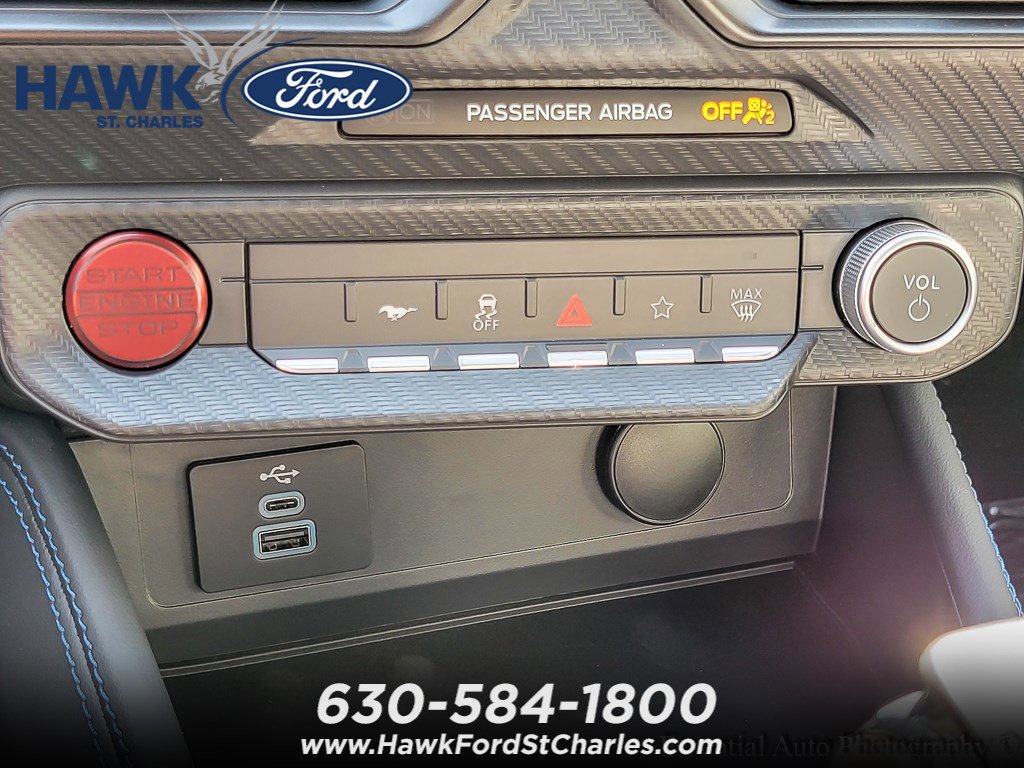 2025 FORD MUSTANG - Image 13