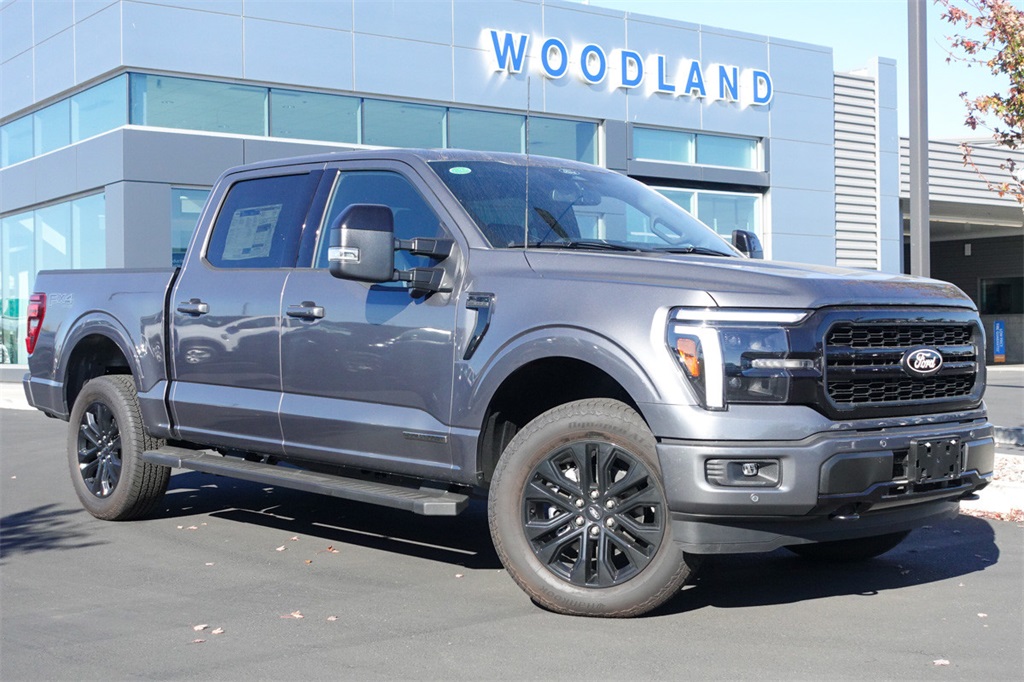 2025 Ford F-150 Lariat photo 2