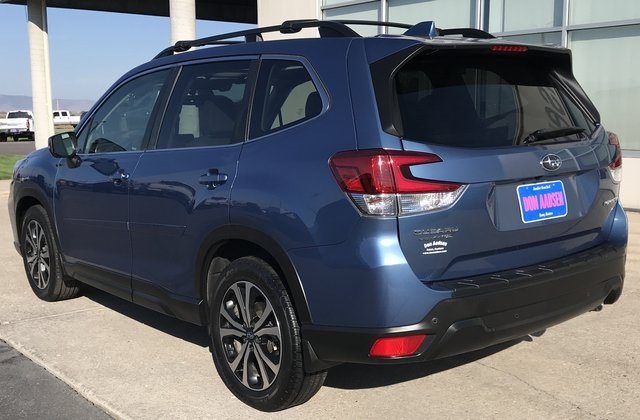 2019 Subaru Forester Limited photo 16