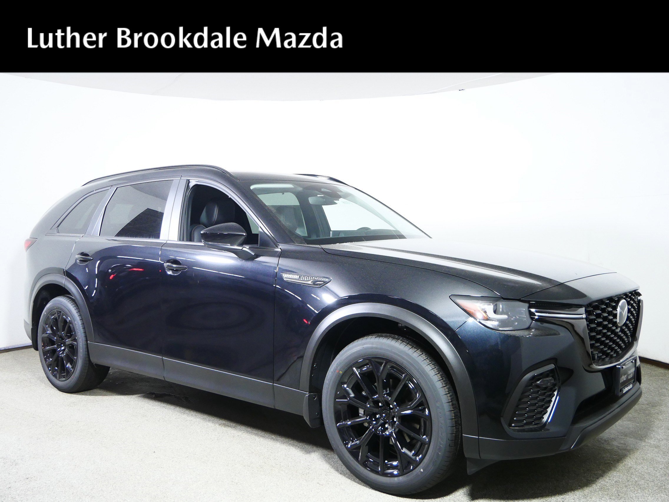 2026 Mazda CX-70 Preferred Package's photo