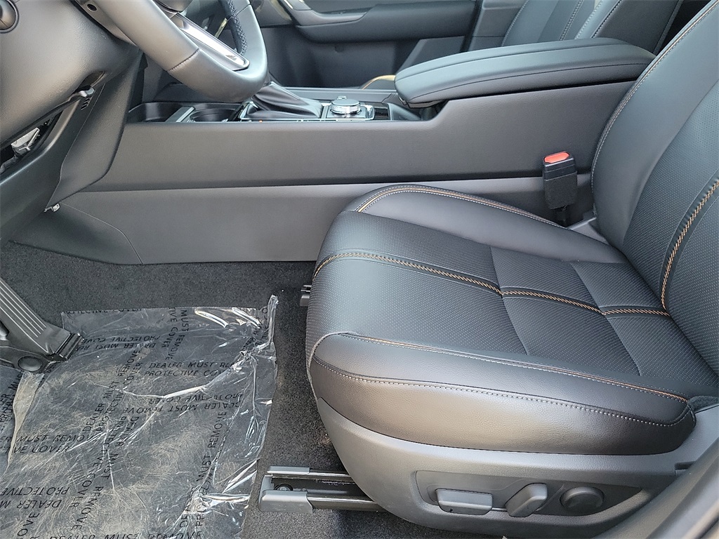 2025 Mazda CX-50 Premium Plus photo 13