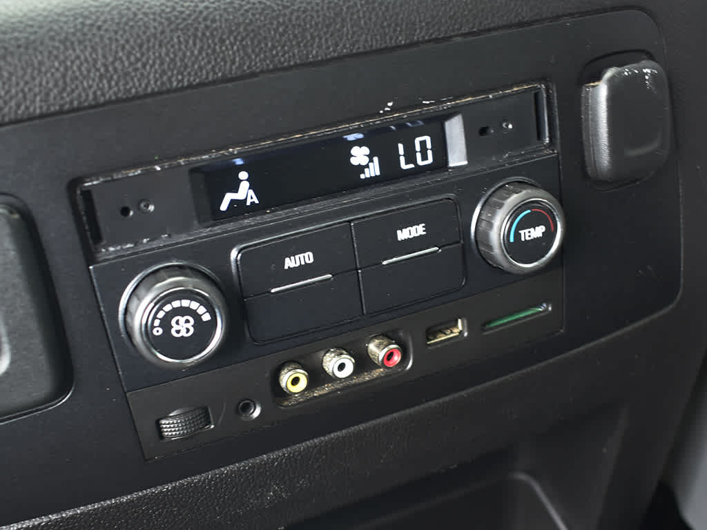 2016 Chevrolet Tahoe LT photo 17