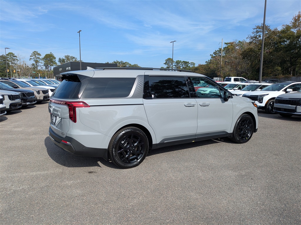 2026 Kia Carnival SX Prestige photo 3