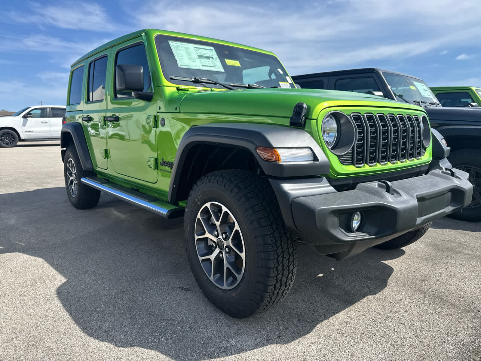 2025 Jeep Wrangler Sport S photo 4