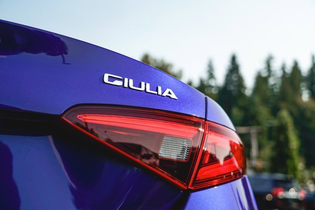 2023 Alfa Romeo Giulia SPRINT photo 4
