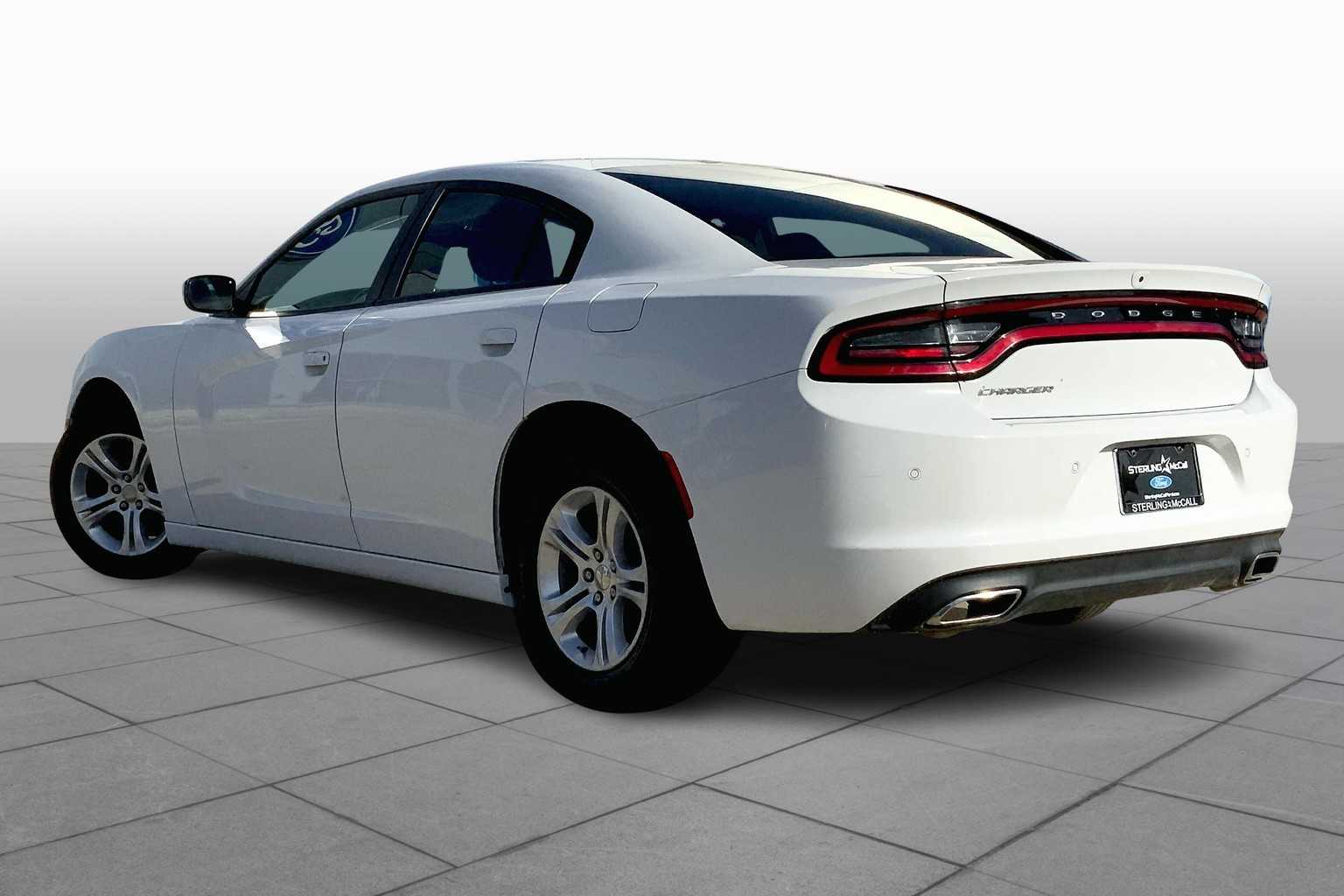 2022 Dodge Charger SXT photo 12
