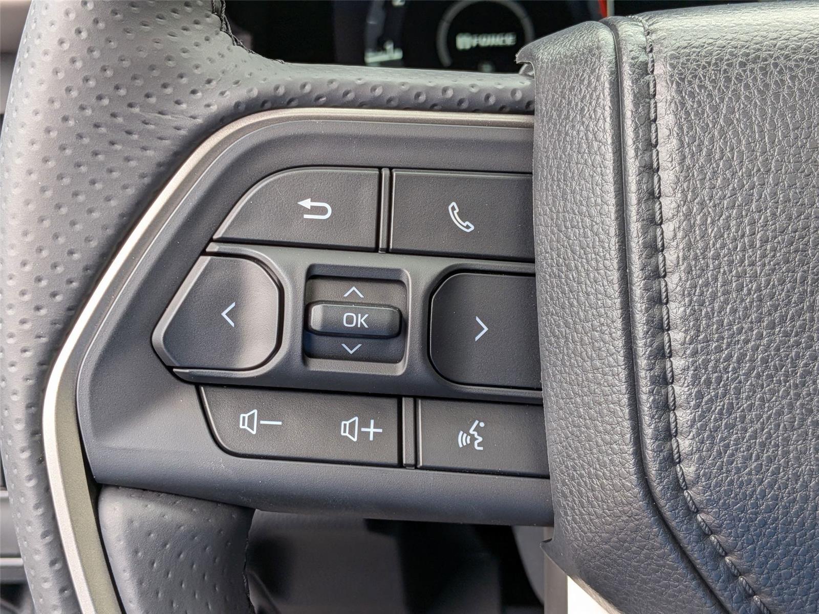 2025 Toyota 4Runner photo 17
