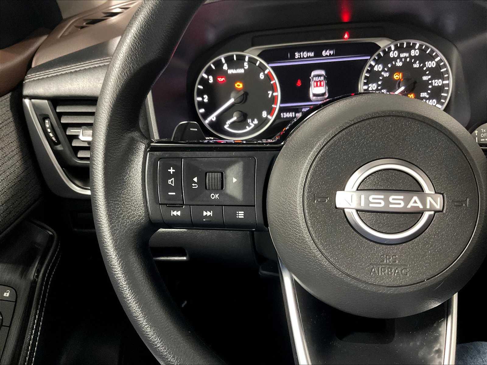2023 Nissan Rogue SV photo 22