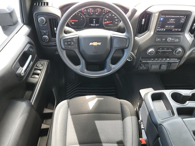 2024 Chevrolet Silverado 2500HD Custom photo 15