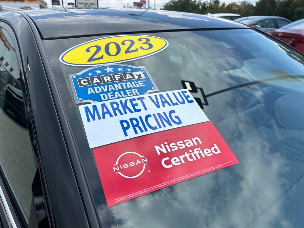 2023 Nissan Altima 2.5 SR photo 9