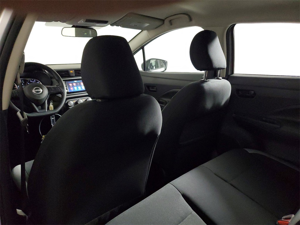 2025 Nissan Versa 1.6 S photo 10