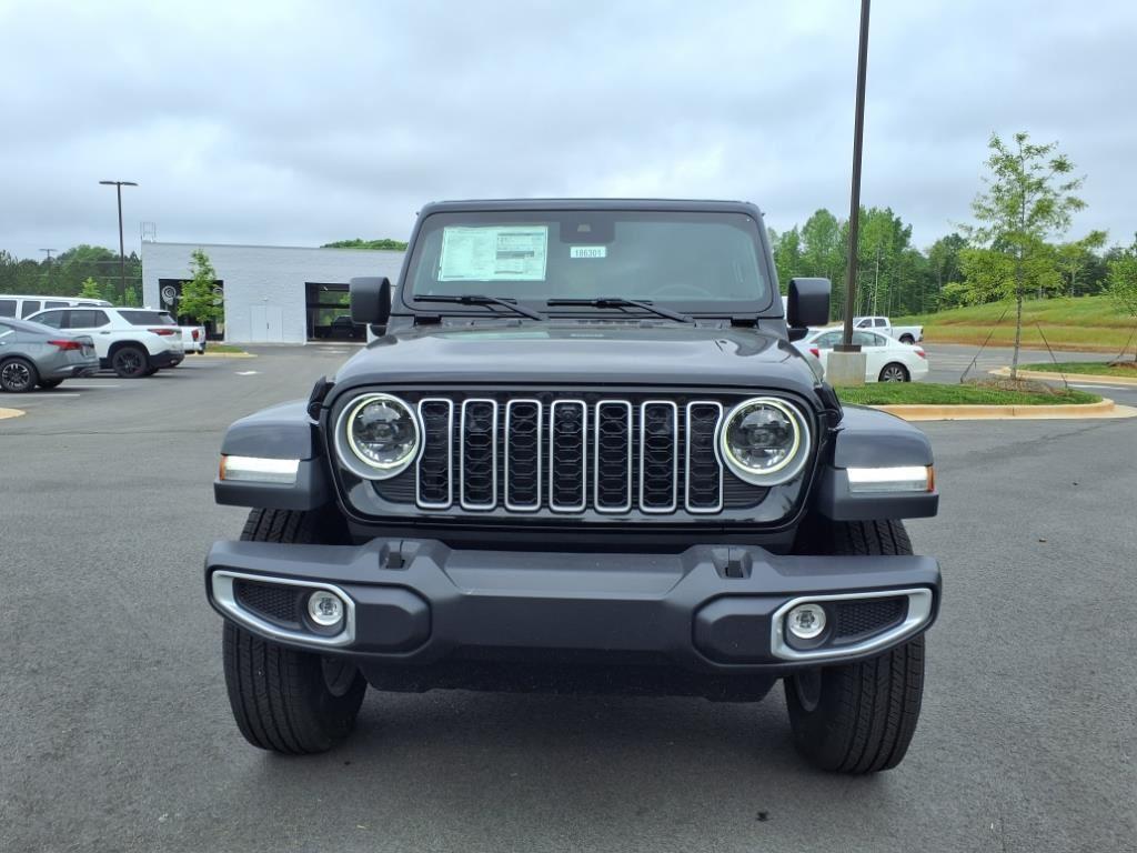 2025 Jeep Wrangler Sahara photo 2