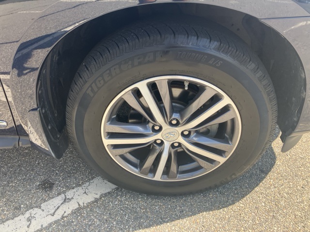 2019 Infiniti QX60 Luxe photo 12