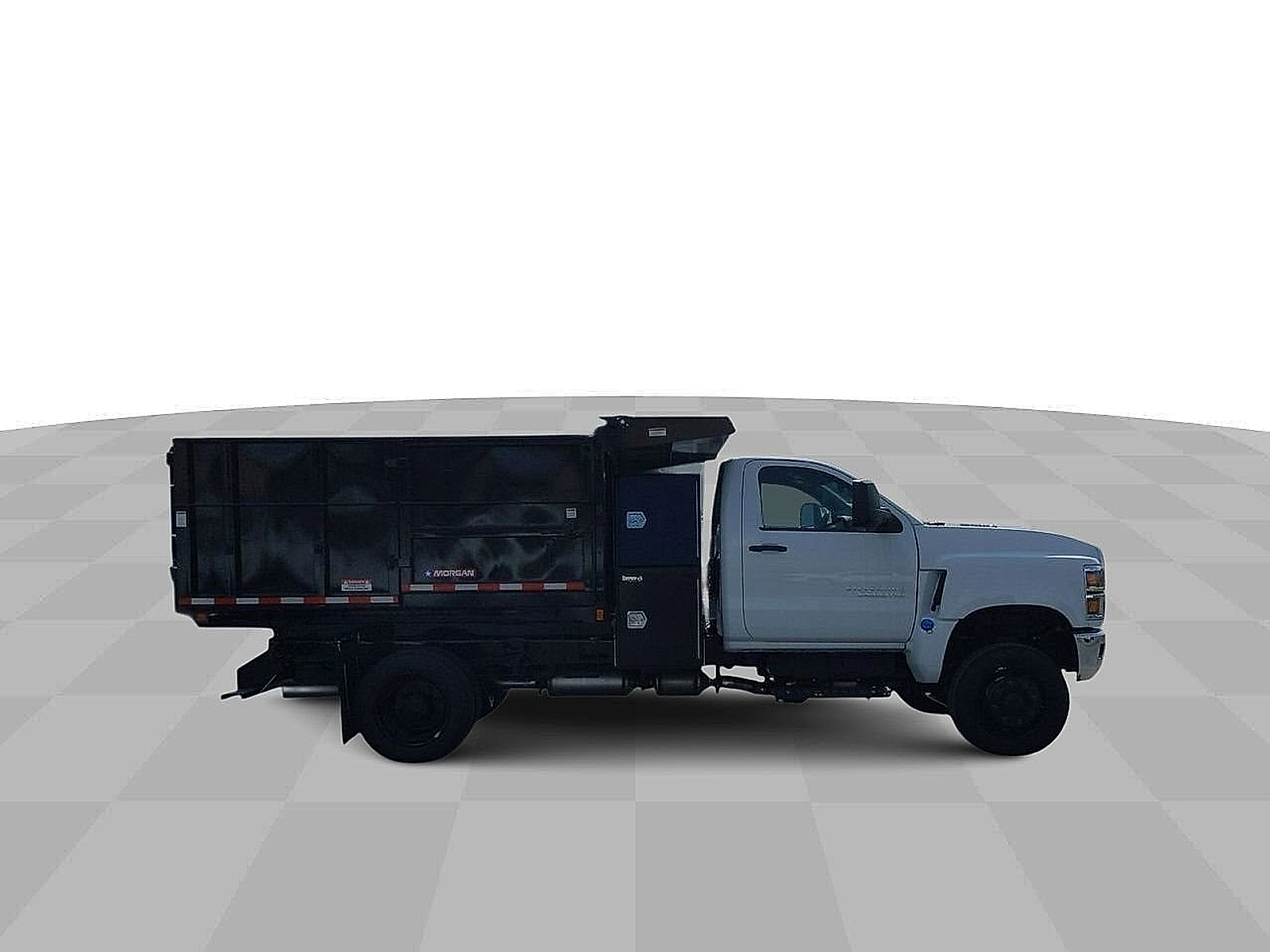 2024 Chevrolet Silverado 5500HD Work Truck photo 3