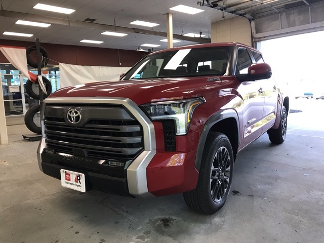 2025 Toyota Tundra Limited CrewMax photo 7