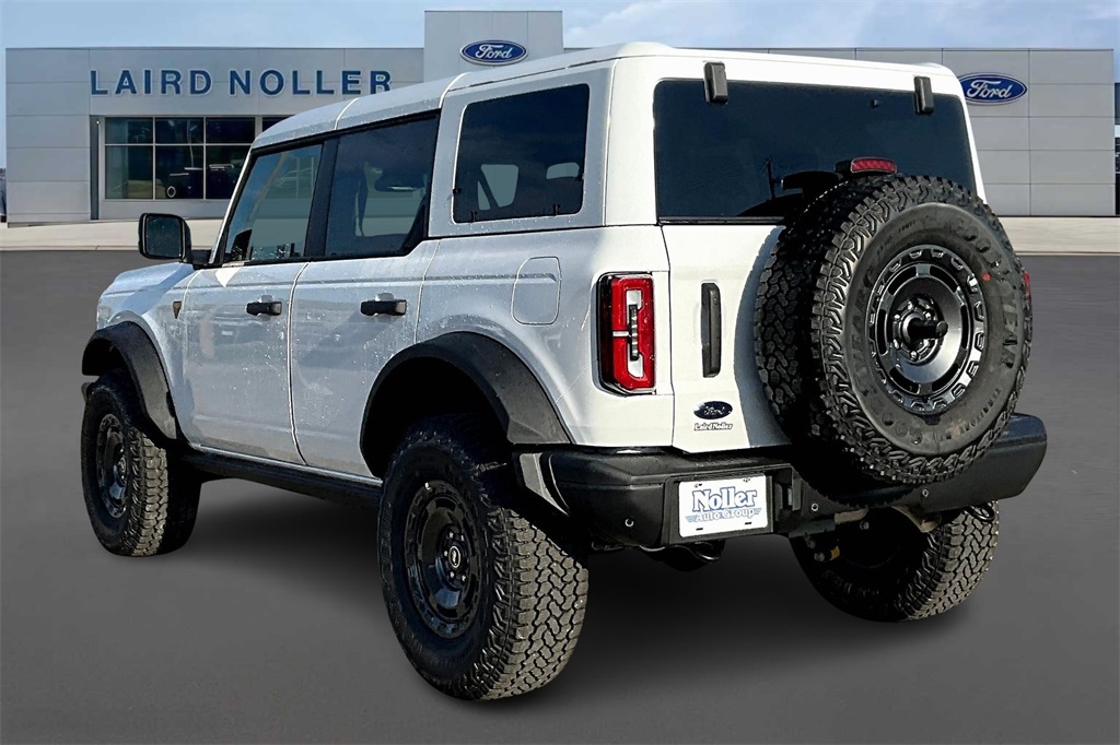 2025 Ford Bronco Badlands photo 3