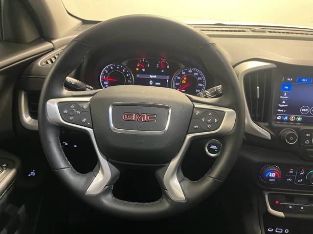 2024 Gmc Terrain SLT photo 3