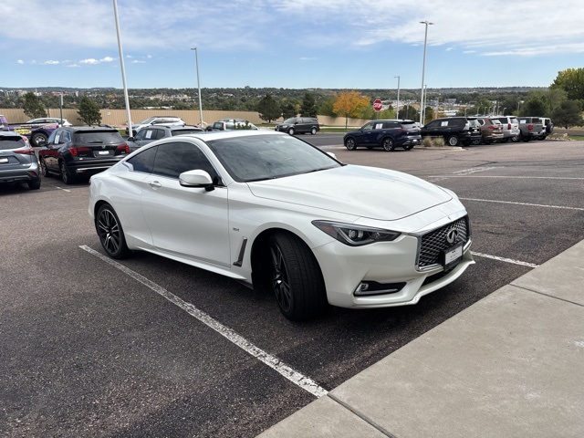 2018 Infiniti Q60 3.0t Sport photo 3