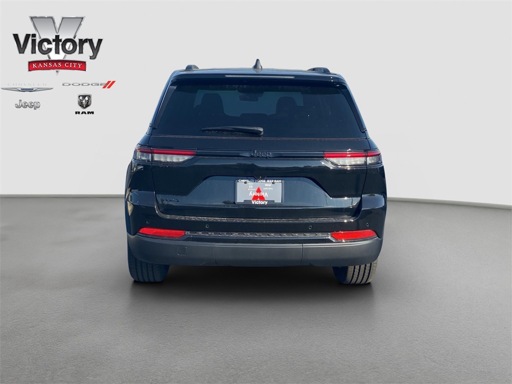 2025 Jeep Grand Cherokee Altitude X photo 4