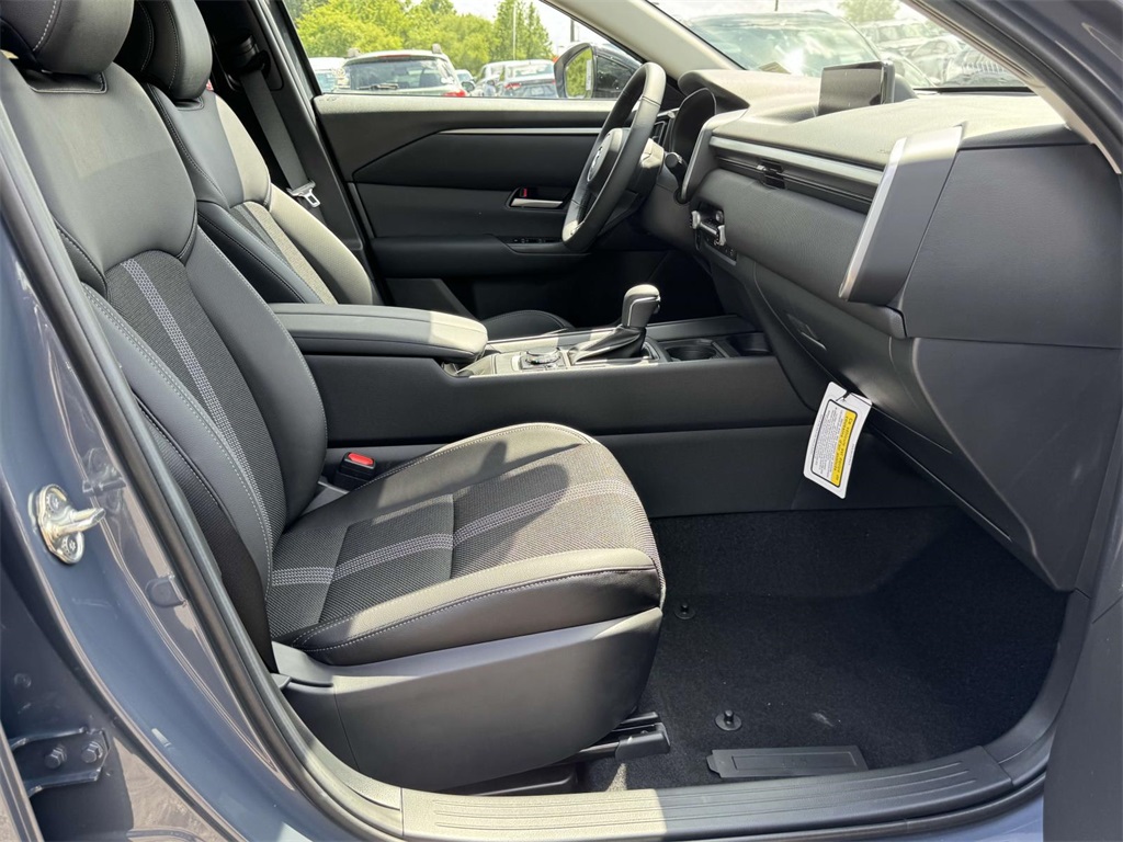 2025 Mazda CX-50 Preferred photo 16