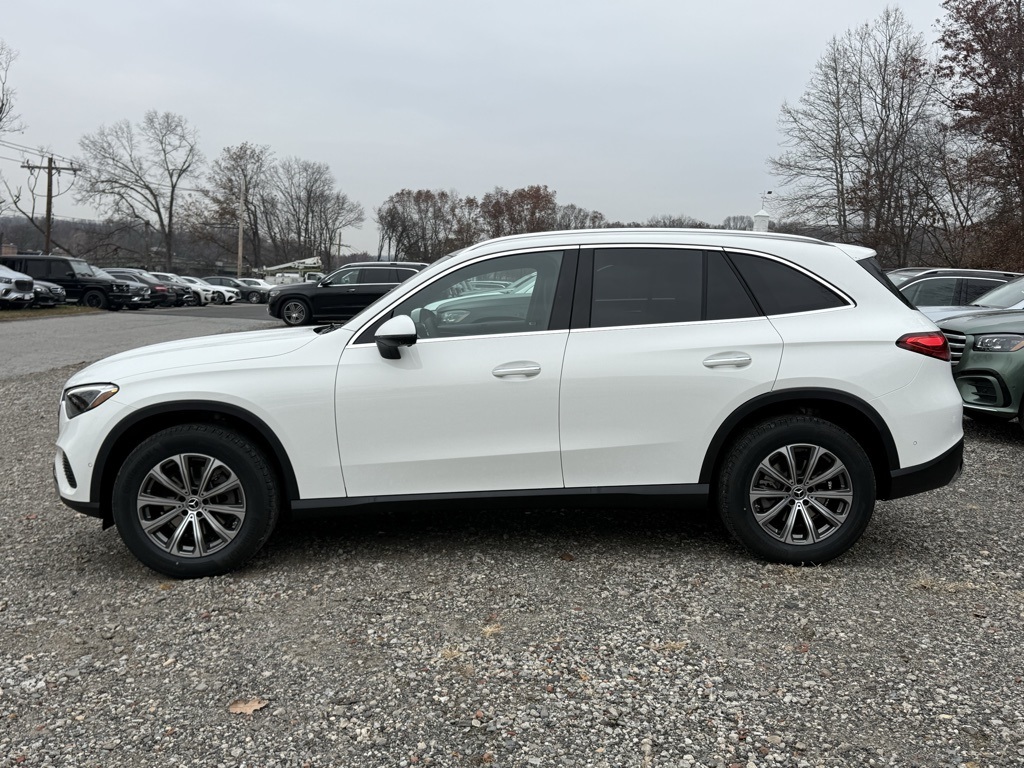 2026 Mercedes Benz GLC 300 4MATIC photo 4