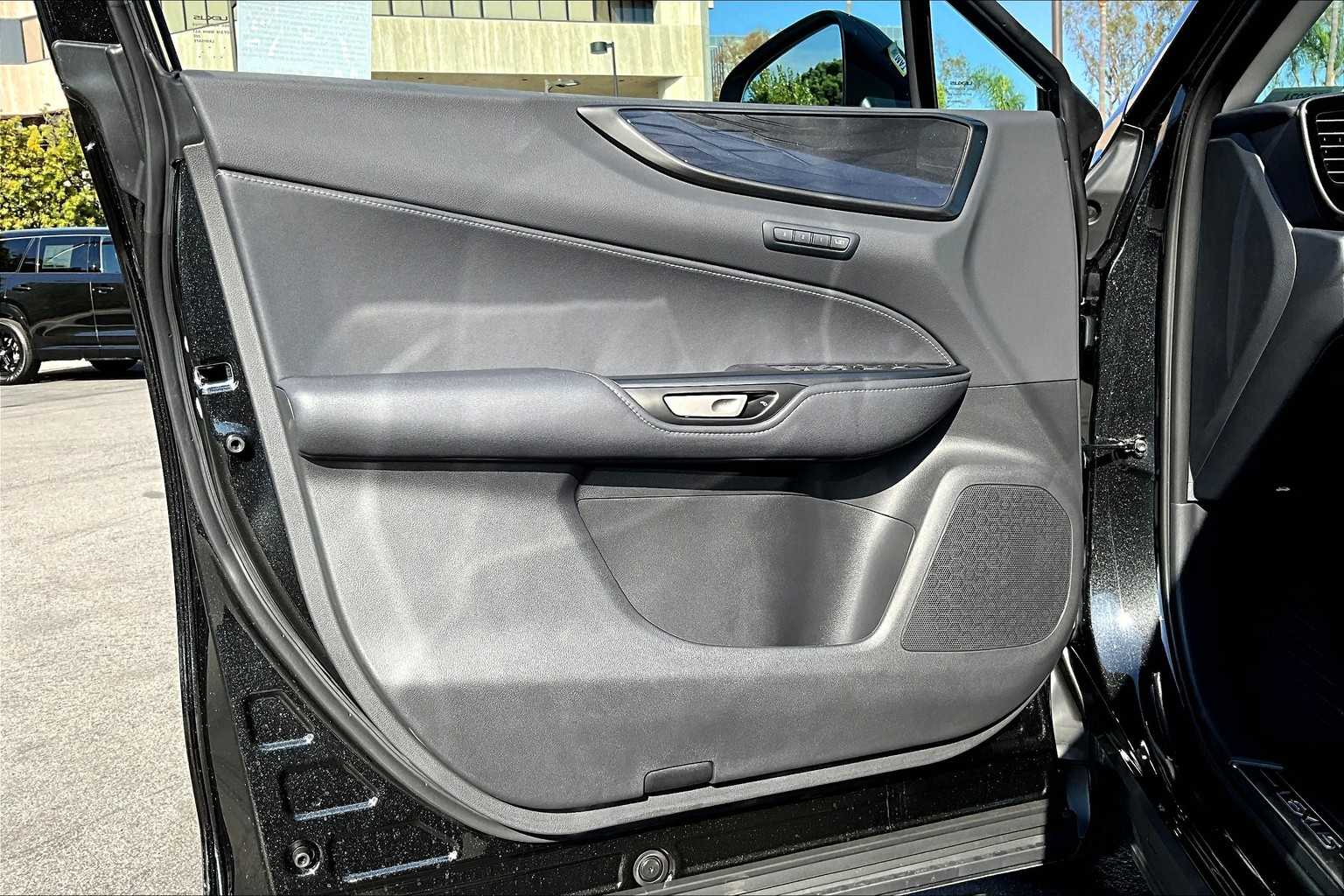 2026 Lexus NX 350 Premium photo 16