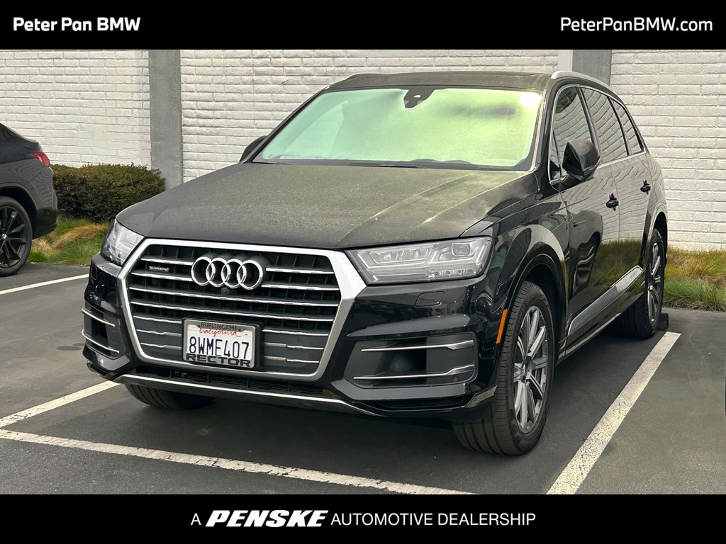 2018 Audi Q7 Premium Plus's photo