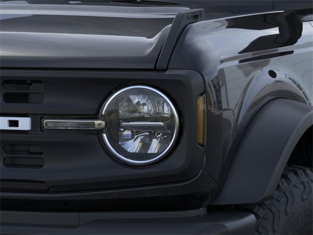 2025 Ford Bronco Base photo 18