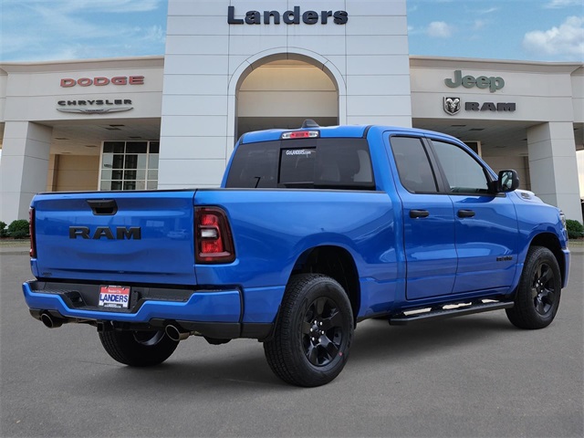 2025 Ram 1500 Tradesman photo 3