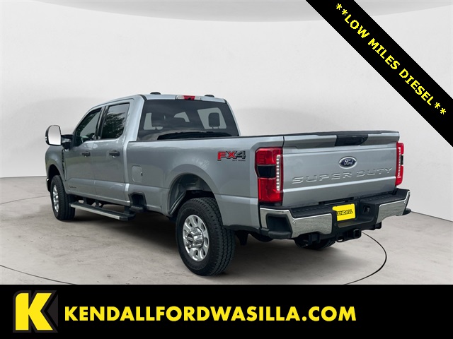 2024 Ford F-350 photo 3