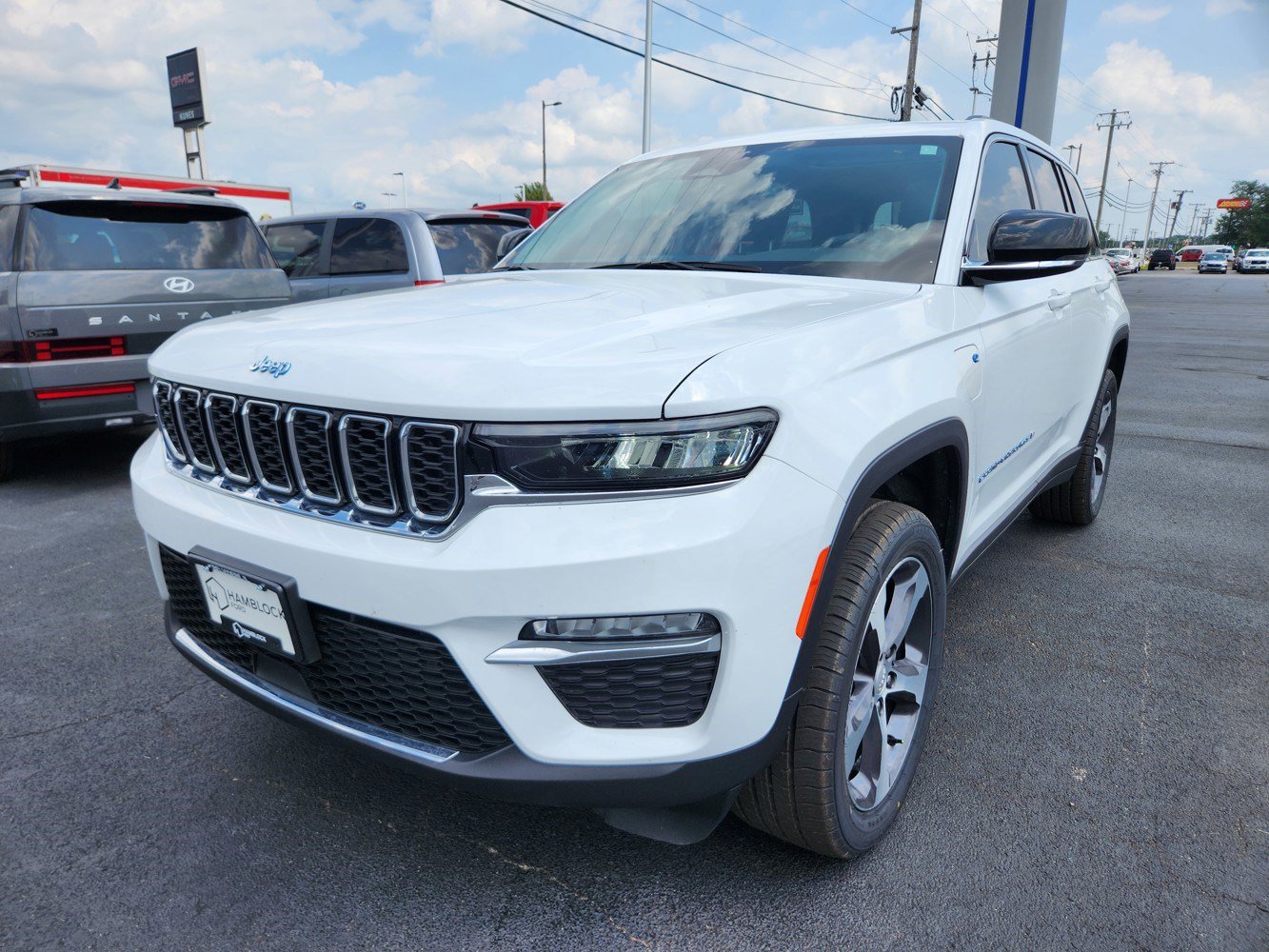 2023 Jeep Cherokee Base photo 4