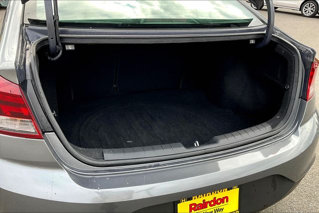 2019 Hyundai Elantra SE photo 23