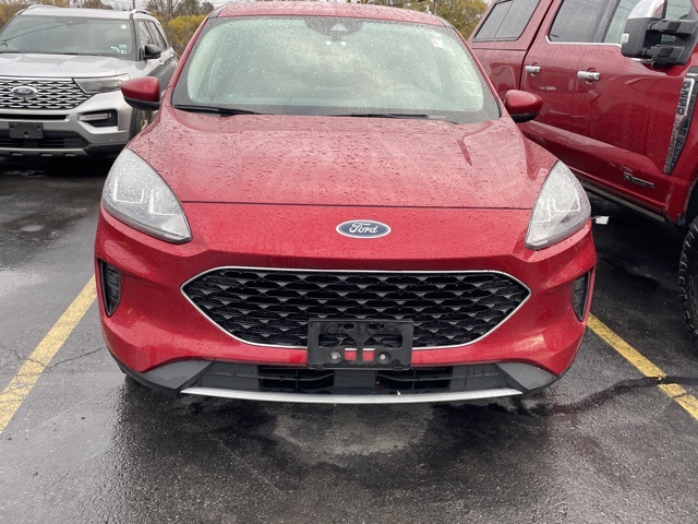Used 2020 Ford Escape SE with VIN 1FMCU9G67LUB54178 for sale in Albany, NY