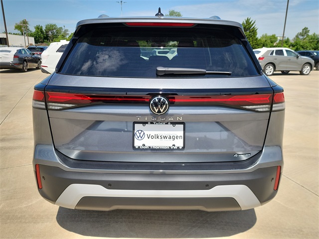 2025 Volkswagen Tiguan S photo 3